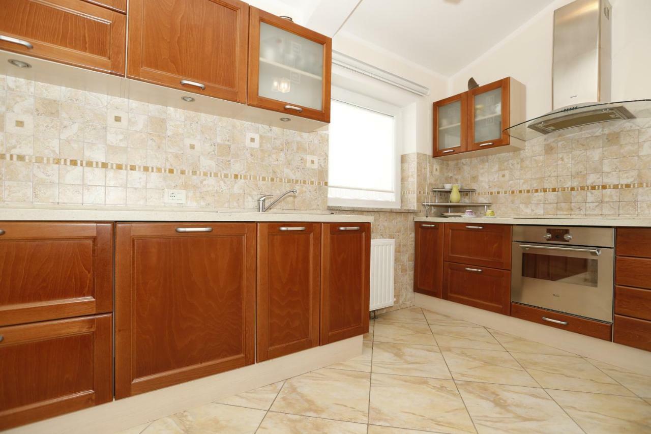 Apartment Bojan With Terrace And Sea View Baška Kültér fotó
